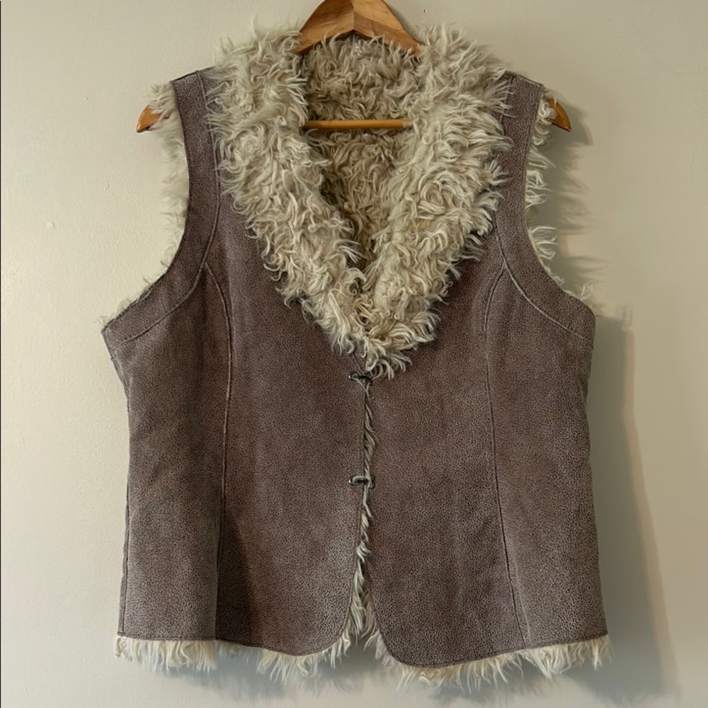 Leather Vest Faux Sherpa Lining Size Large Boho Festival Gorpcore